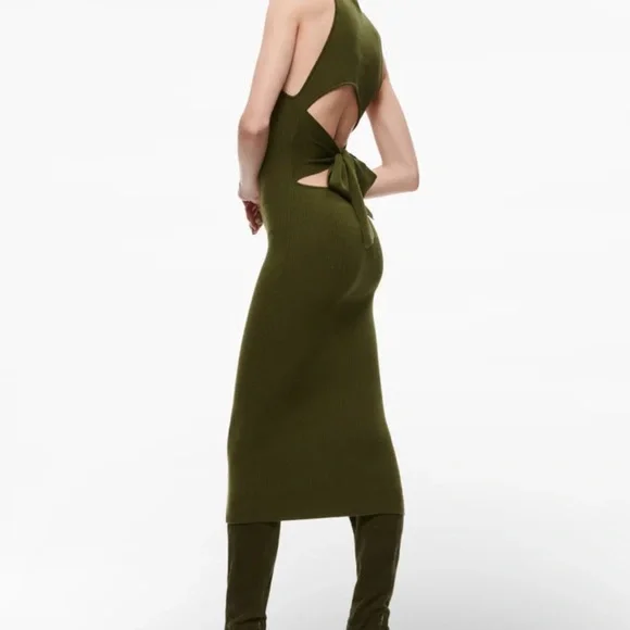 green emerald velvet dress alice + olivia Women's Alina Looped Straps Dress, Coral, XL at Amazon  Women's Clothing store